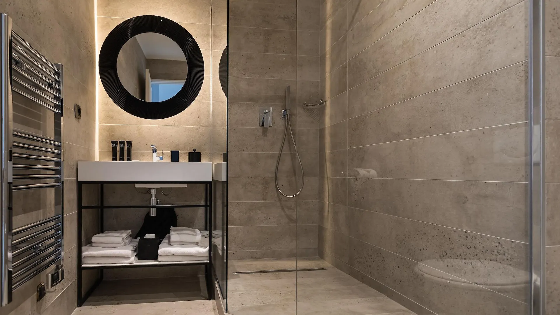 Residence & Spa Le Prince Regent Paris 4*,